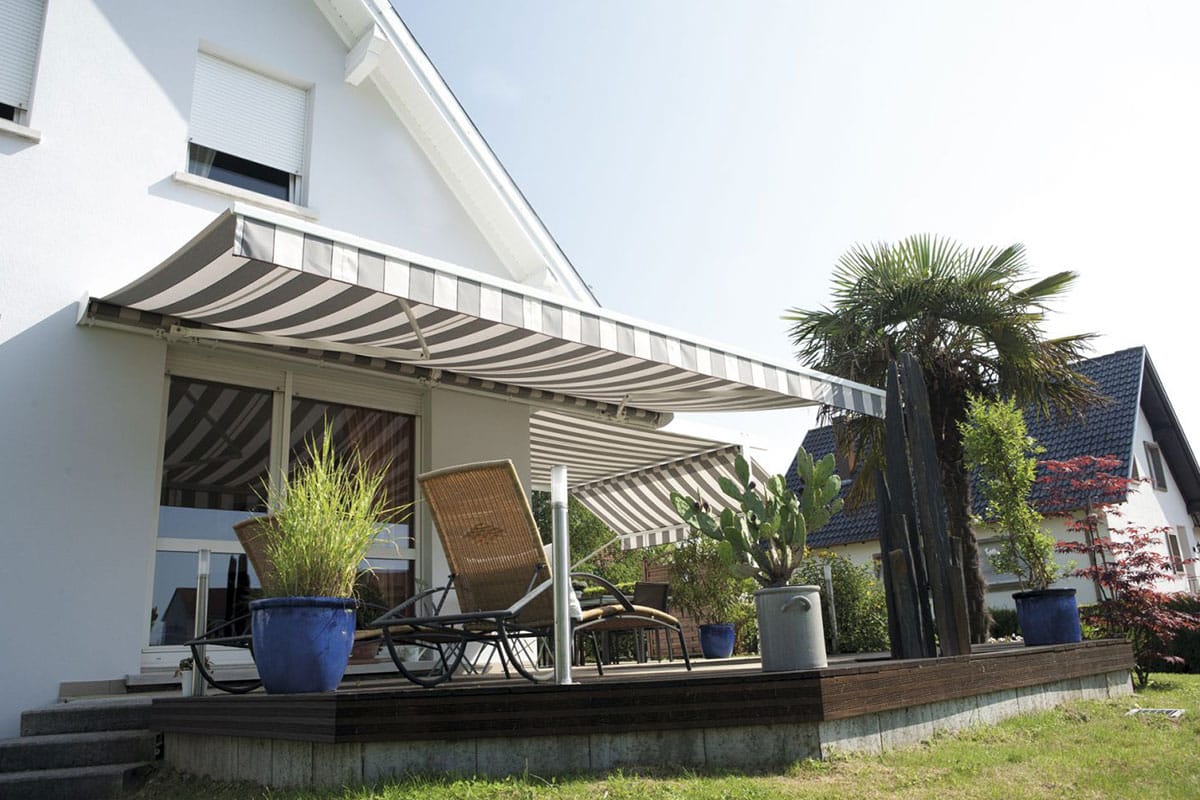 menuiserie portail sur mesure en aluminium moderne à Chevry et Fontaines-Saint-Martin